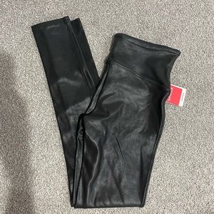 Women’s Spanx black leather leggings, NWT